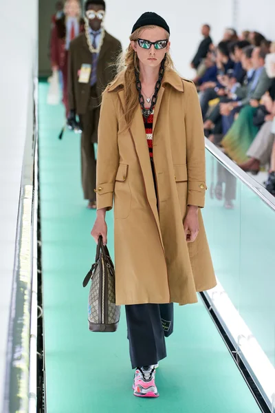 Look 81